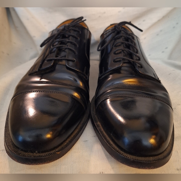 👞COLE HAAN men's dress shoes. Black patent leather, leather soles. Size 10.5 - Picture 2 of 9